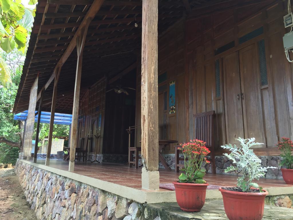 Cocohuts Hotel Karimunjawa Esterno foto