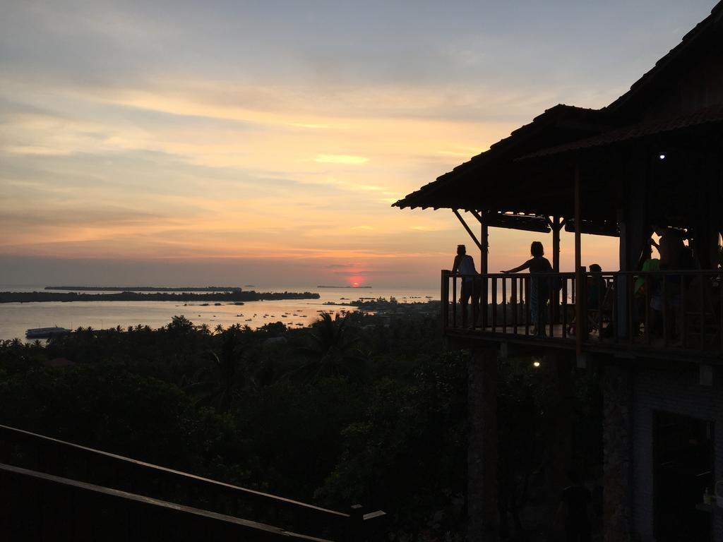 Cocohuts Hotel Karimunjawa Esterno foto