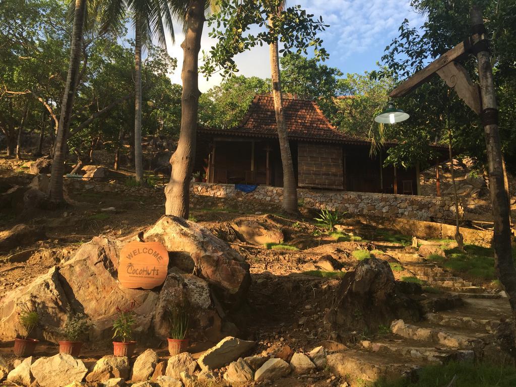 Cocohuts Hotel Karimunjawa Esterno foto