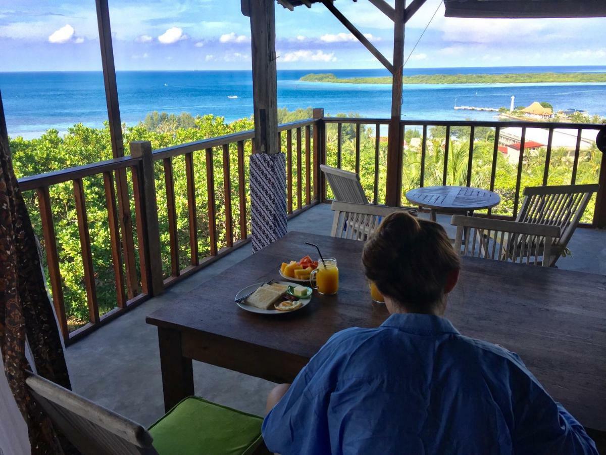 Cocohuts Hotel Karimunjawa Esterno foto