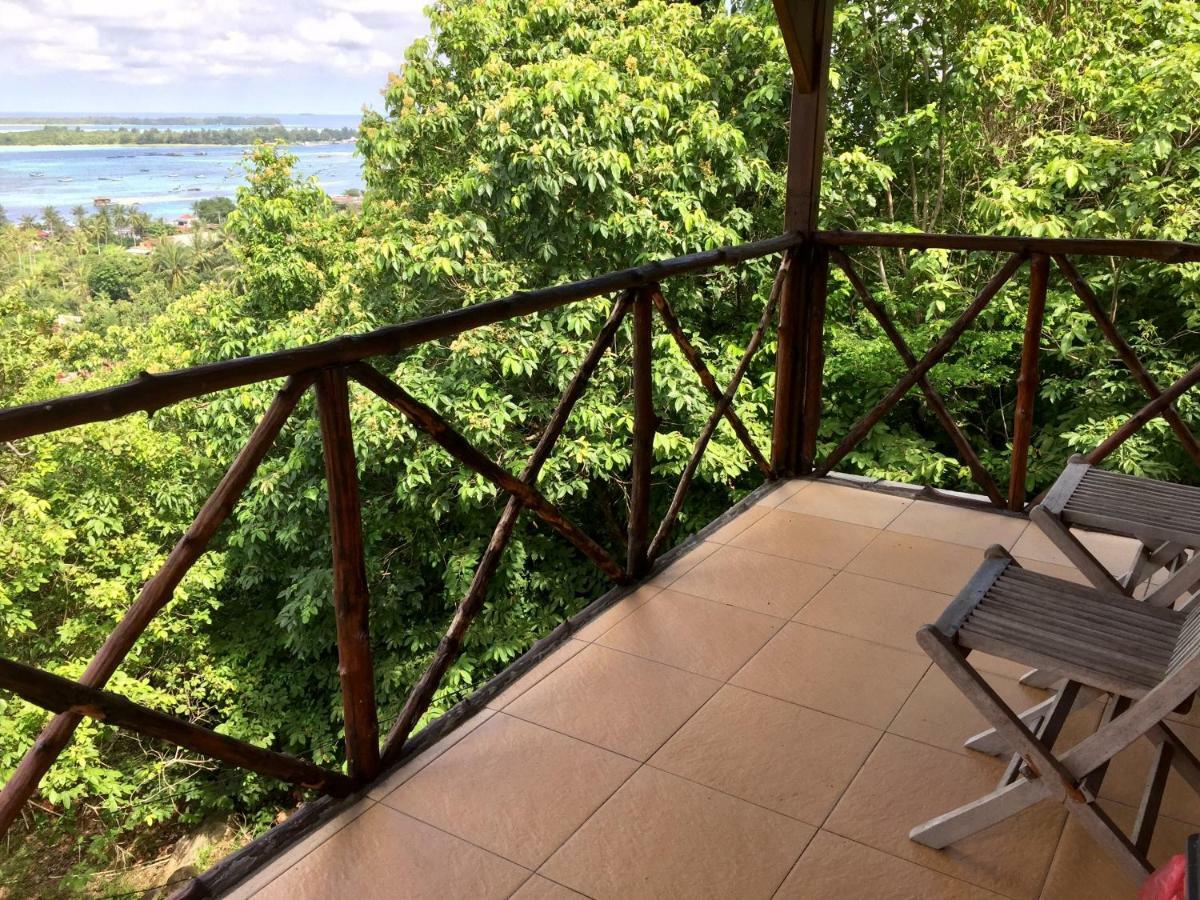 Cocohuts Hotel Karimunjawa Esterno foto