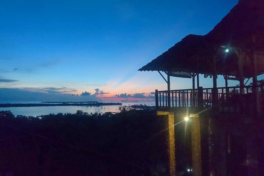 Cocohuts Hotel Karimunjawa Esterno foto